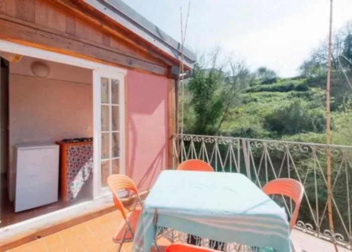Il Borgo Della Colomba 팜스테이 포스디노보